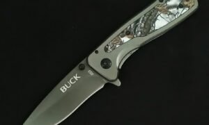 BUCKK X53 fast opening Liner Lock folding knife camper hunter with belt clip India