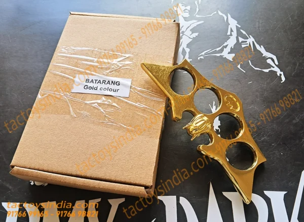 Batarangwideflip-ableknucklepunchwithspikes - Batarang wide flip able knuckle punch with spikes 3