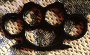 Minimalist solid Grey / Black Slim Pocket Knuckle Duster Wallet / Pocket Friendly for Travellers photo review