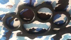 Minimalist solid Grey / Black Slim Pocket Knuckle Duster Wallet / Pocket Friendly for Travellers photo review