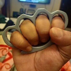 Black Heavy Duty Thick Knuckle Duster for Travellers Riders Self Defence Men's Tool photo review