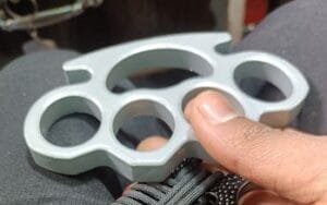 Black Heavy Duty Thick Knuckle Duster for Travellers Riders Self Defence Men's Tool photo review